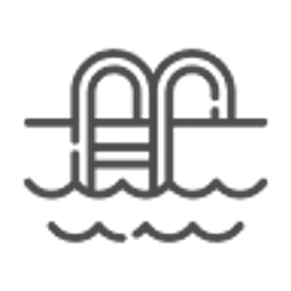 حمامات السباحة الخارجية