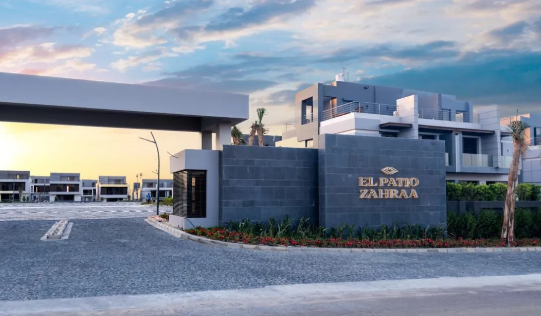 Townhouse for sale in El Patio Zahraa in 6th of October City of 213 m² with 4 bedrooms