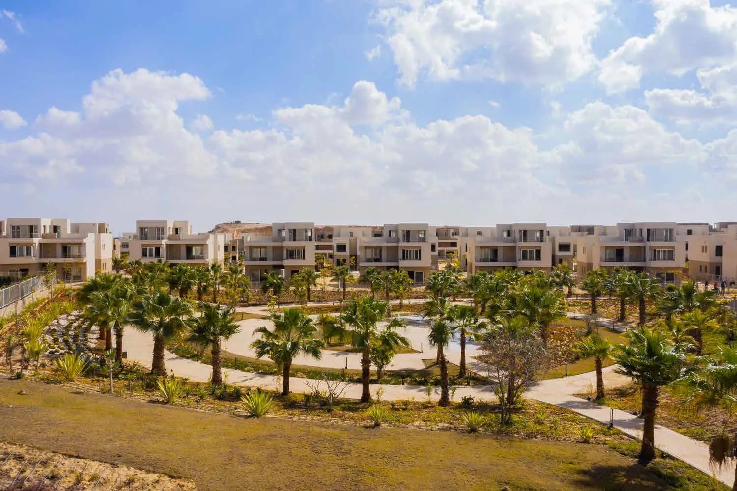 Villa for sale in The Crown in 6th of October City of 320 m² with 4 bedrooms