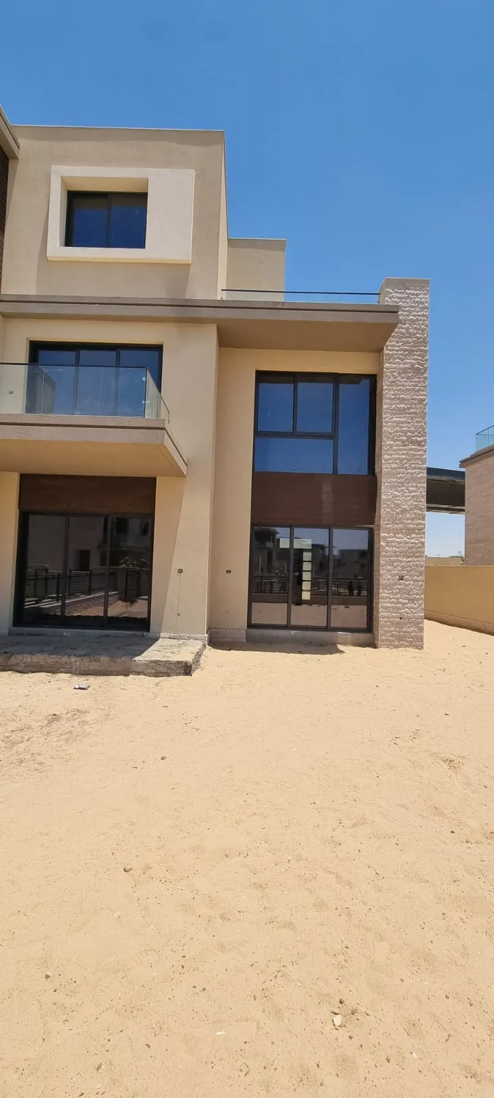 Townhouse for sale in The Estates in New Zayed of 322 m² with 3 bedrooms