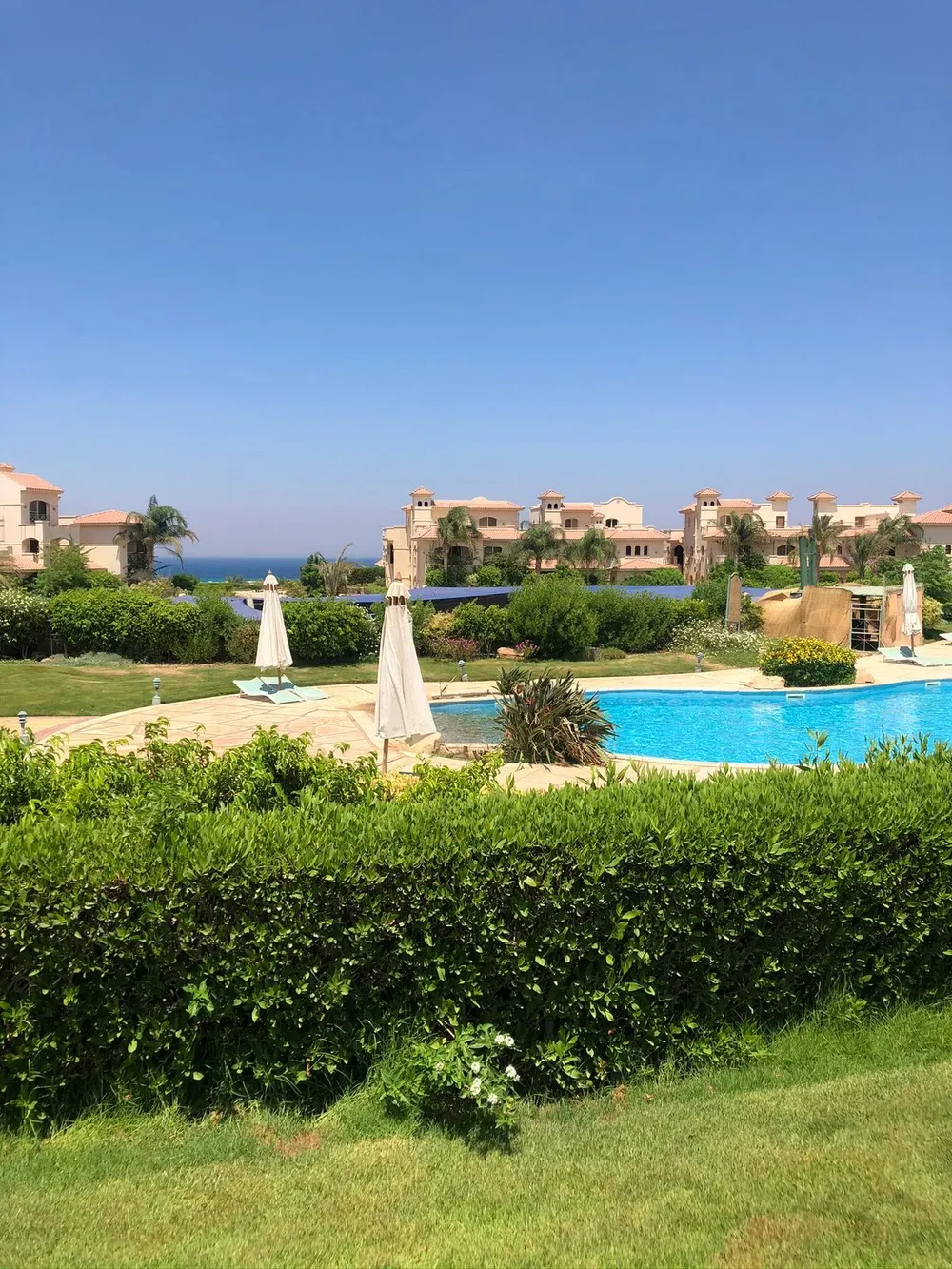 Villa for sale in La Vista 3 in Ain Sokhna of 400 m² with 5 bedrooms