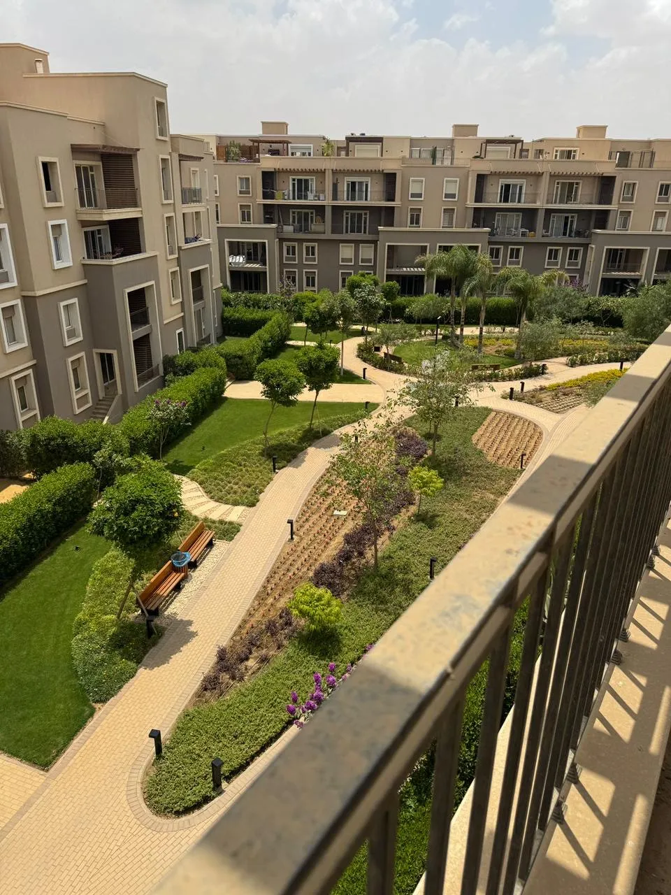  للبيع في أكتوبر بلازا في  بمساحة 0 م² تتكون من 0 غرف