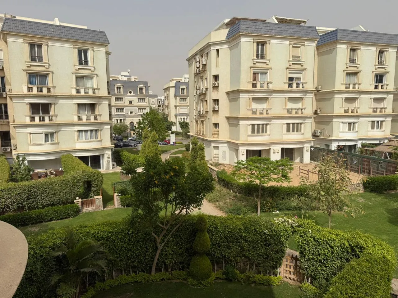 Apartment for sale in Mountain View Hyde Park in New Cairo of 274 m² with 3 bedrooms