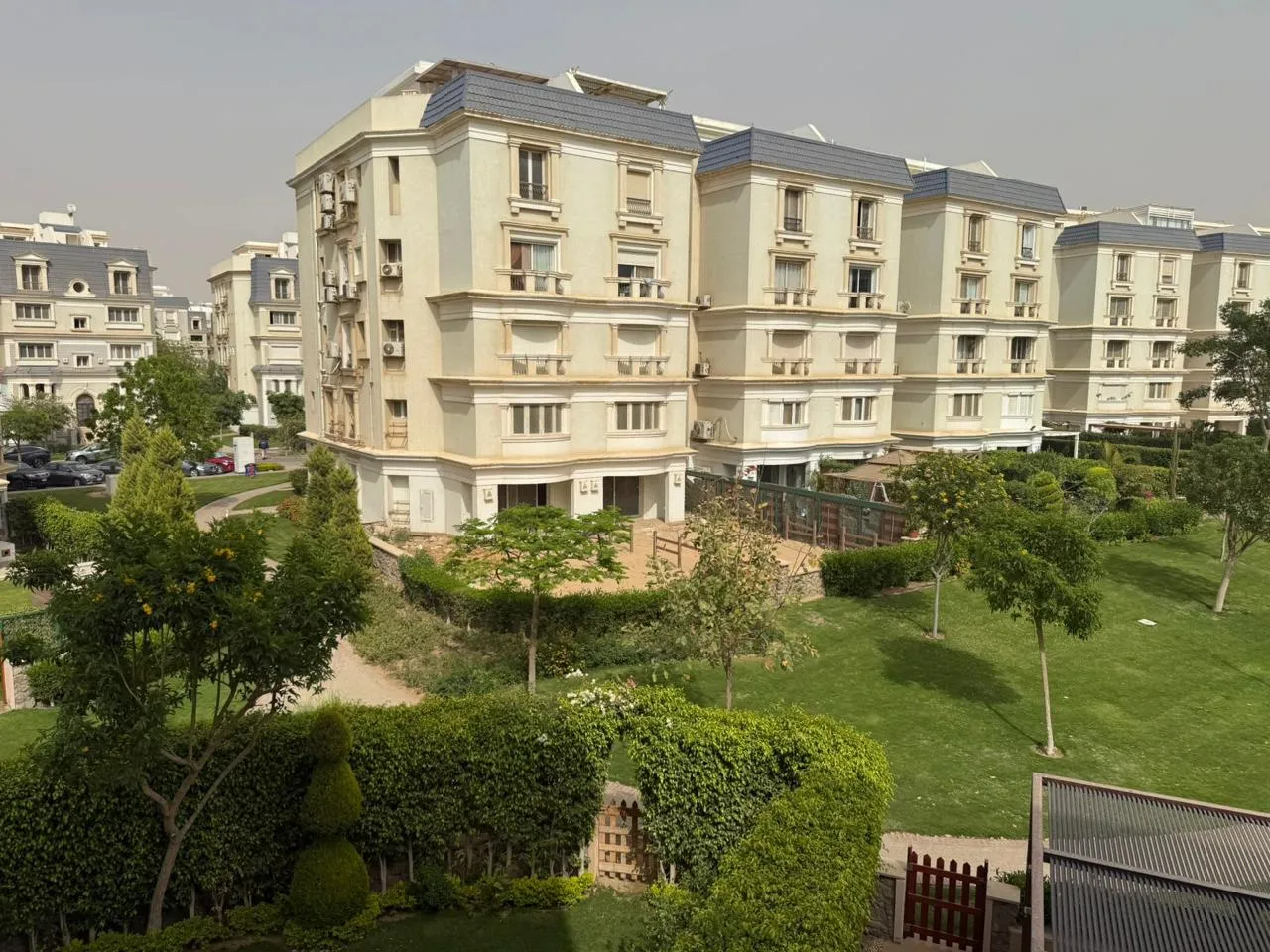 Apartment for sale in Mountain View Hyde Park in New Cairo of 274 m² with 3 bedrooms