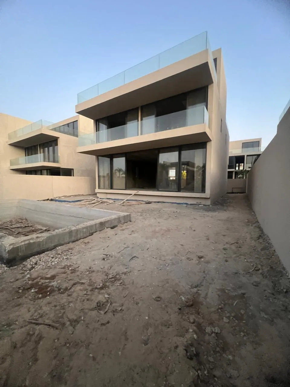 Villa for sale in Lake View Boutique in New Cairo of 652 m² with 5 bedrooms