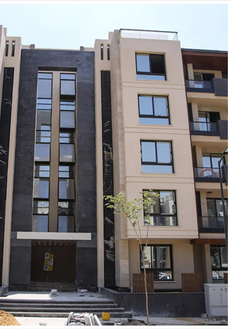 Apartment for sale in Azad Views in New Cairo of 247 m² with 4 bedrooms