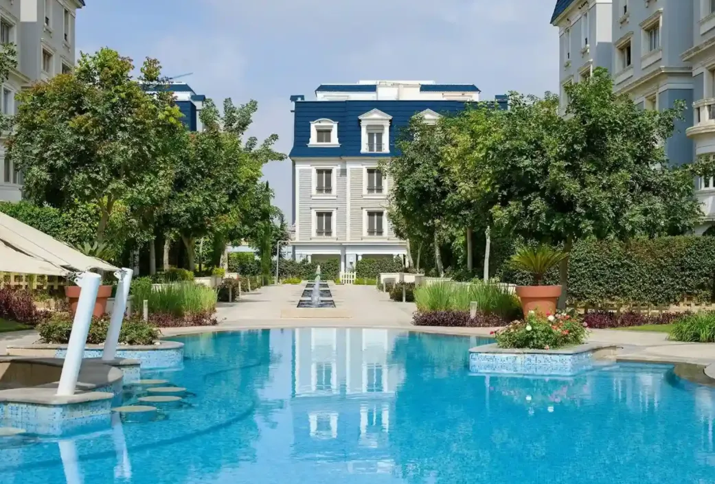 Duplex for sale in Mountain View Executive Residence Katameya in New Cairo of 235 m² with 3 bedrooms