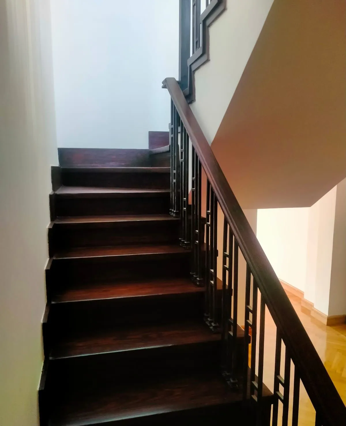  للبيع في لافيستا رأس الحكمة في  بمساحة 0 م² تتكون من 0 غرف