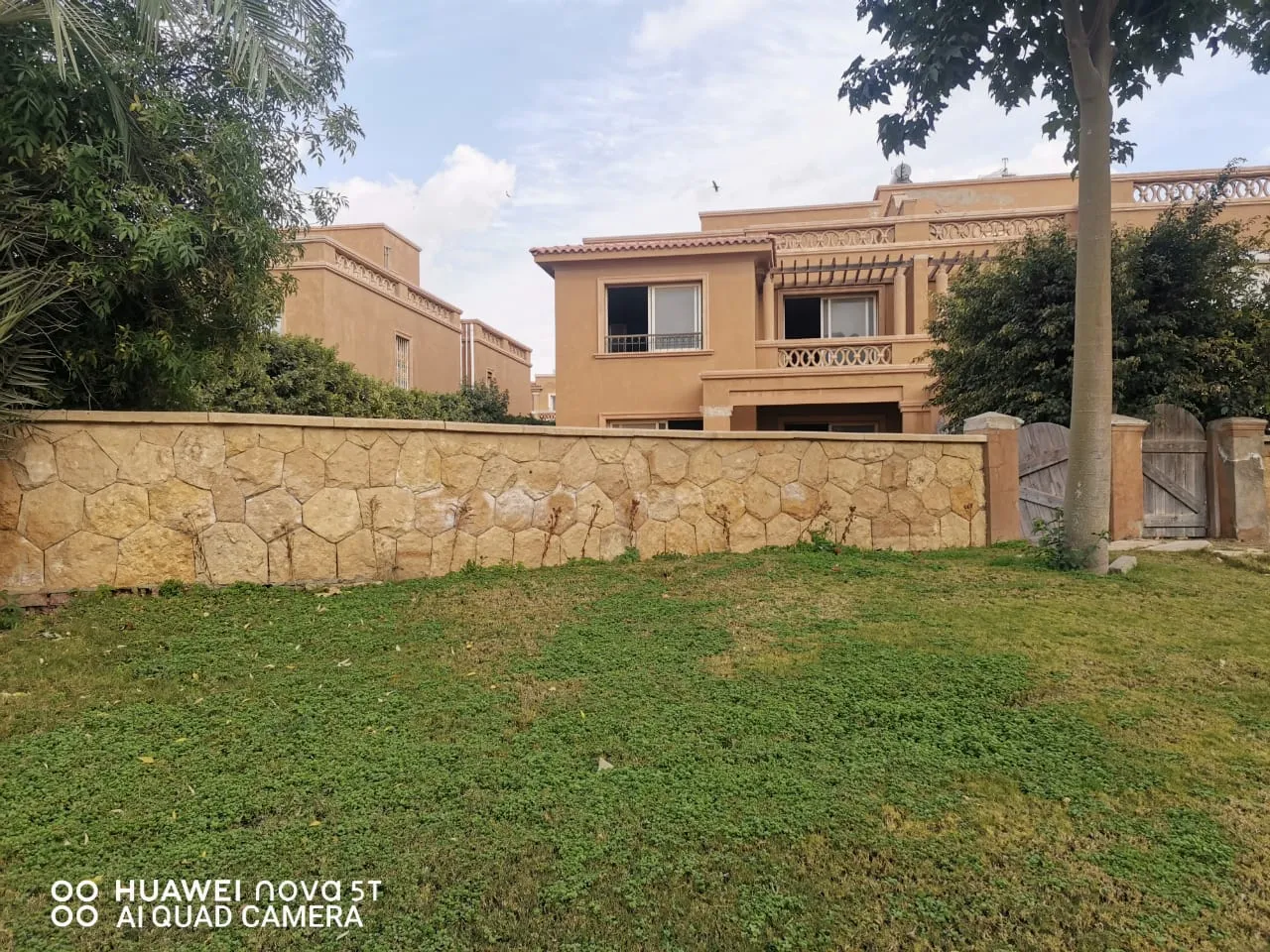 Twinhouse for sale in Bellagio in New Cairo of 350 m² with 5 bedrooms