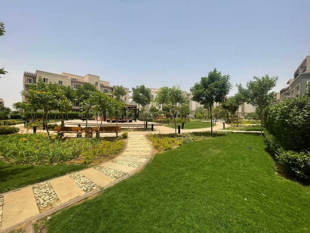 Apartment for sale in October Plaza in Northern Expansion of 213 m² with 3 bedrooms