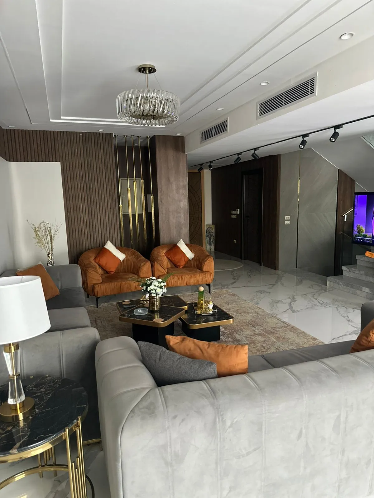 Villa for sale in UpVille Wady El Nile in 6th of October City of 480 m² with 5 bedrooms