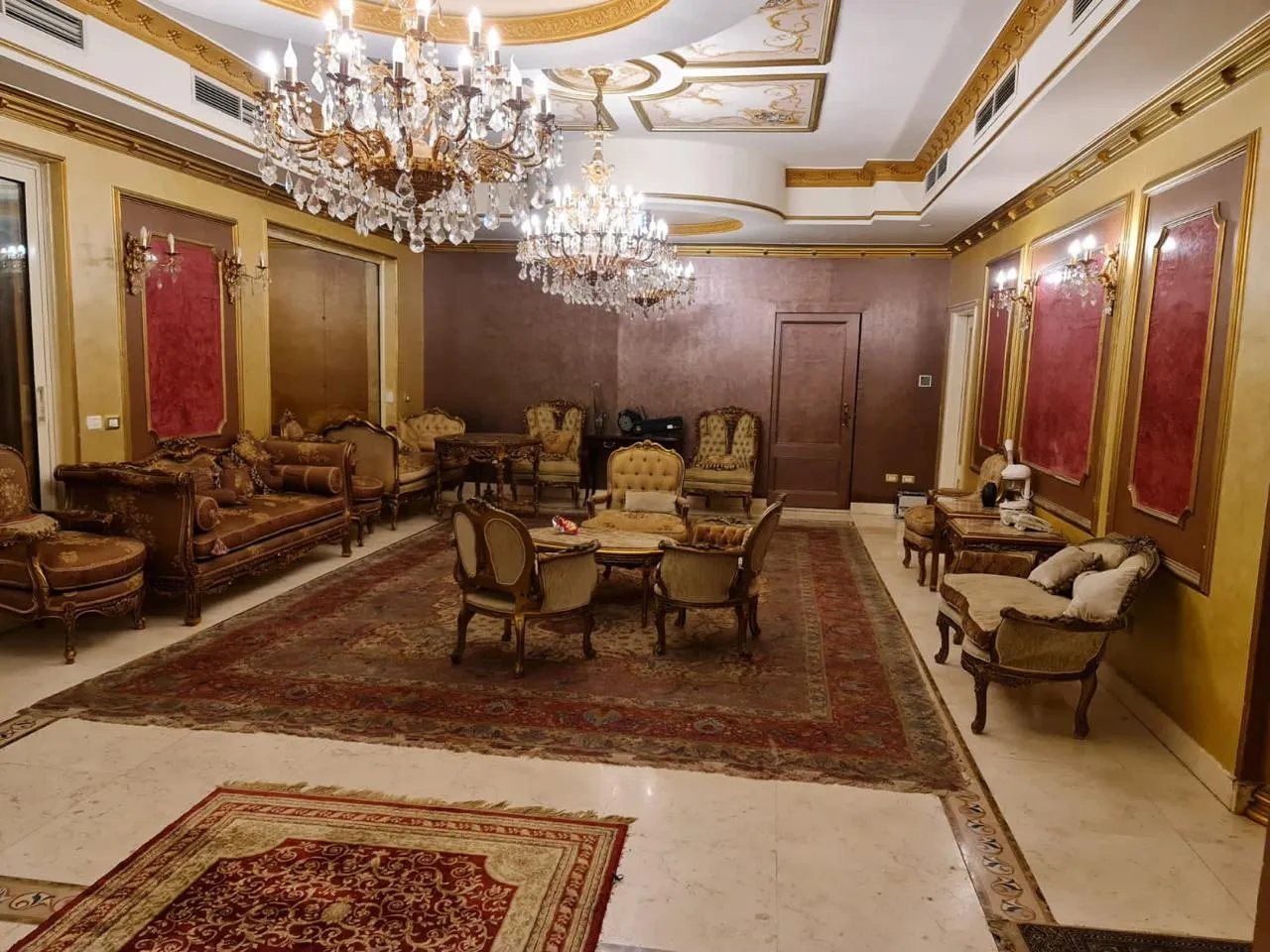 Villa for sale in Grand Residence in New Cairo of 1050 m² with 7 bedrooms