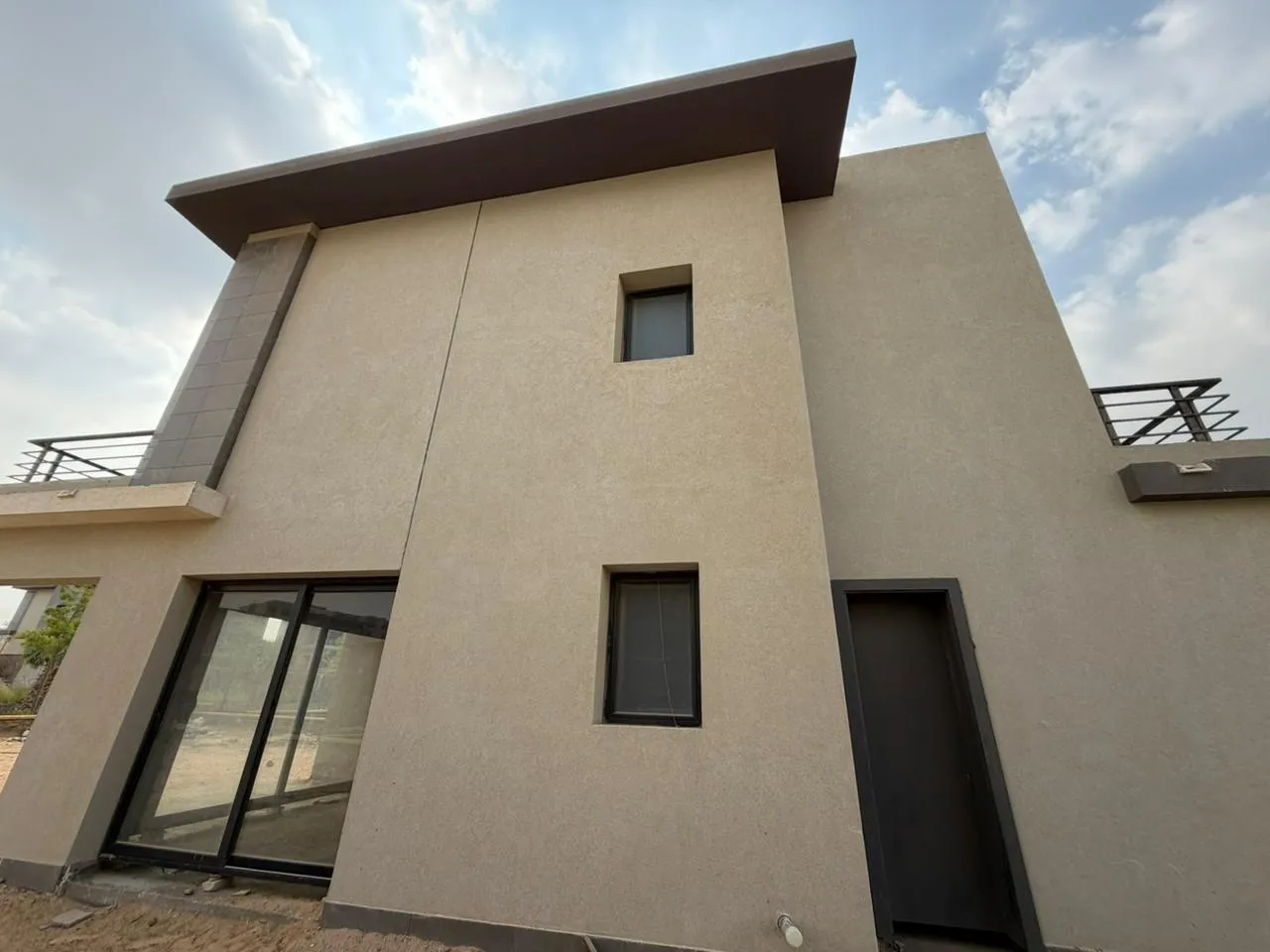 Twinhouse for sale in Swanlake Residences in New Cairo of 357 m² with 3 bedrooms