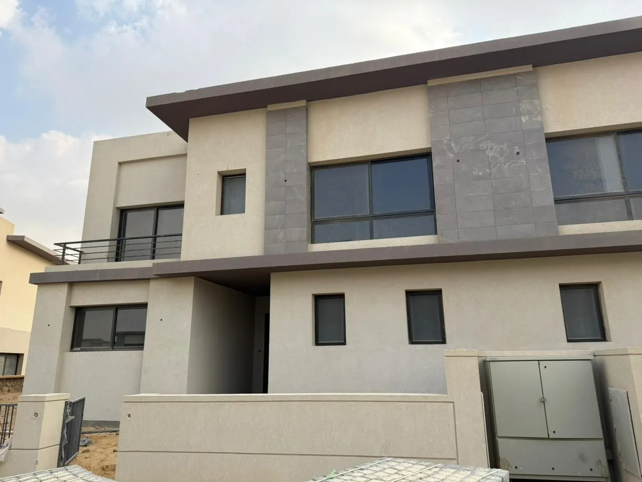 Twinhouse for sale in Swanlake Residences in New Cairo of 357 m² with 3 bedrooms