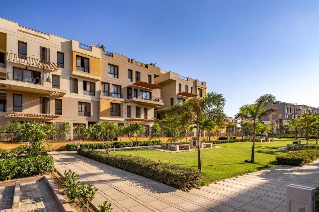 Duplex for sale in Eastown in New Cairo of 236 m² with 3 bedrooms