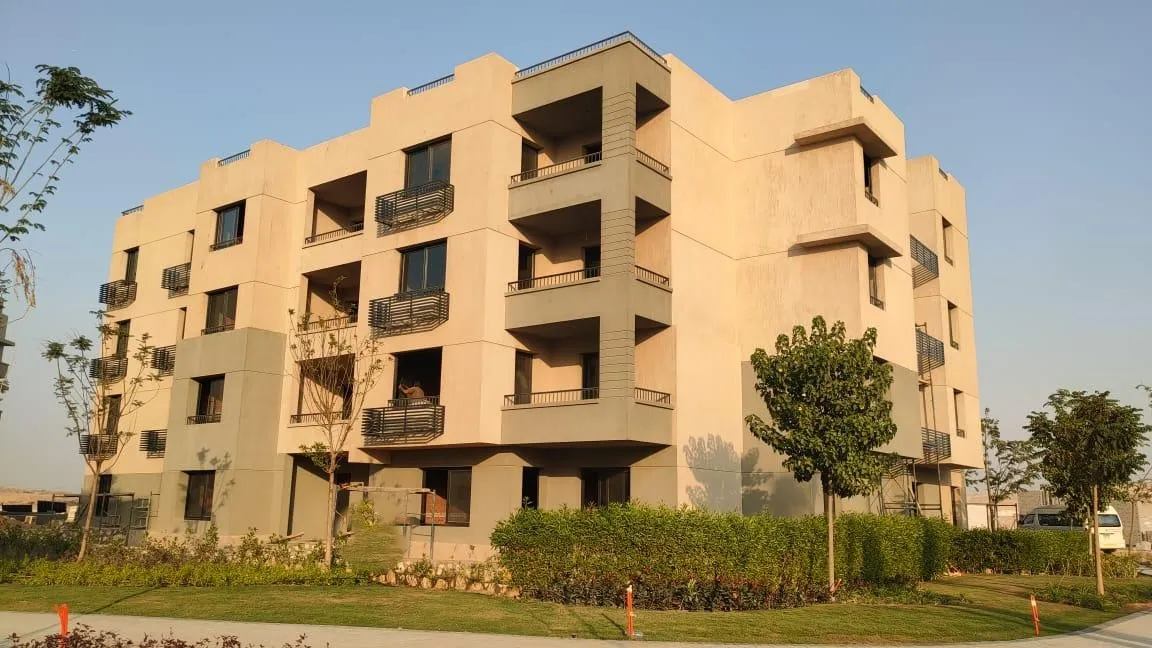Apartment for sale in Axis X Iwan in 6th of October City of 183 m² with 3 bedrooms