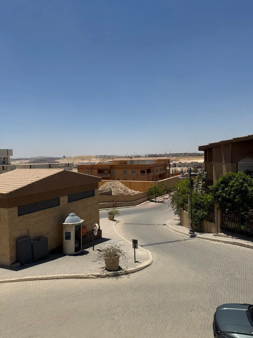 Twinhouse for sale in Pyramids Walk in 6th of October City of 340 m² with 3 bedrooms