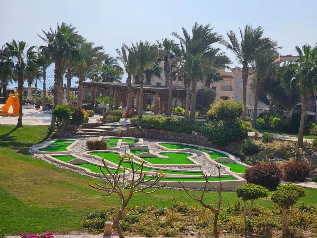 Chalet for sale in Laguna Bay in Ain Sokhna of 110 m² with 2 bedrooms