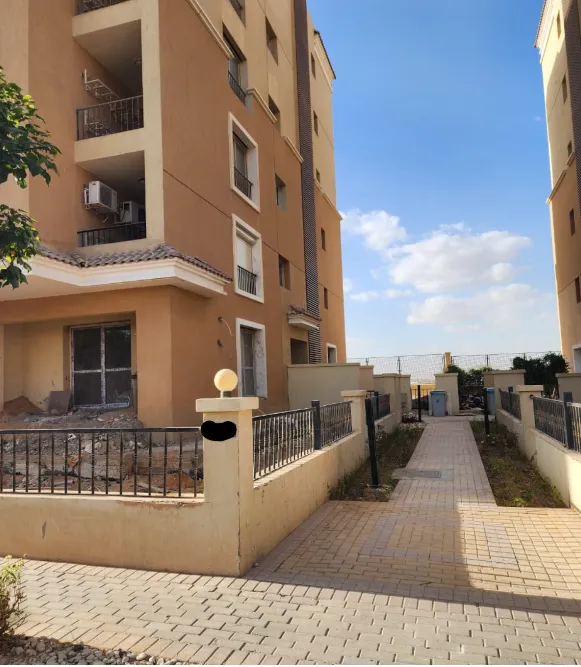  للبيع في سراي في  بمساحة 0 م² تتكون من 0 غرف