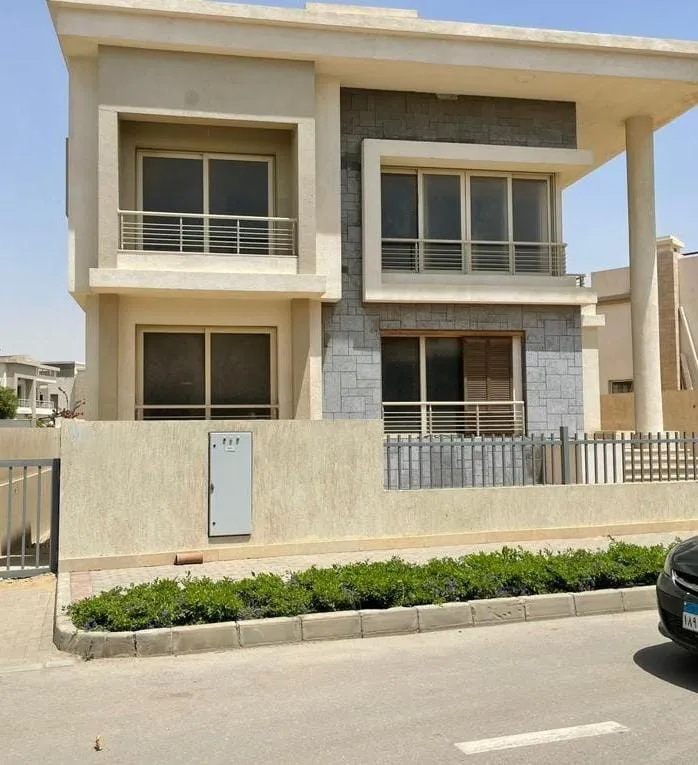 Villa for sale in Cairo Festival City in New Cairo of 682 m² with 6 bedrooms