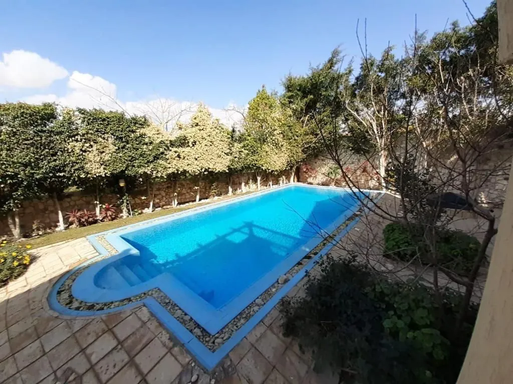 Villa for sale in Katameya Hills in New Cairo of 570 m² with 6 bedrooms