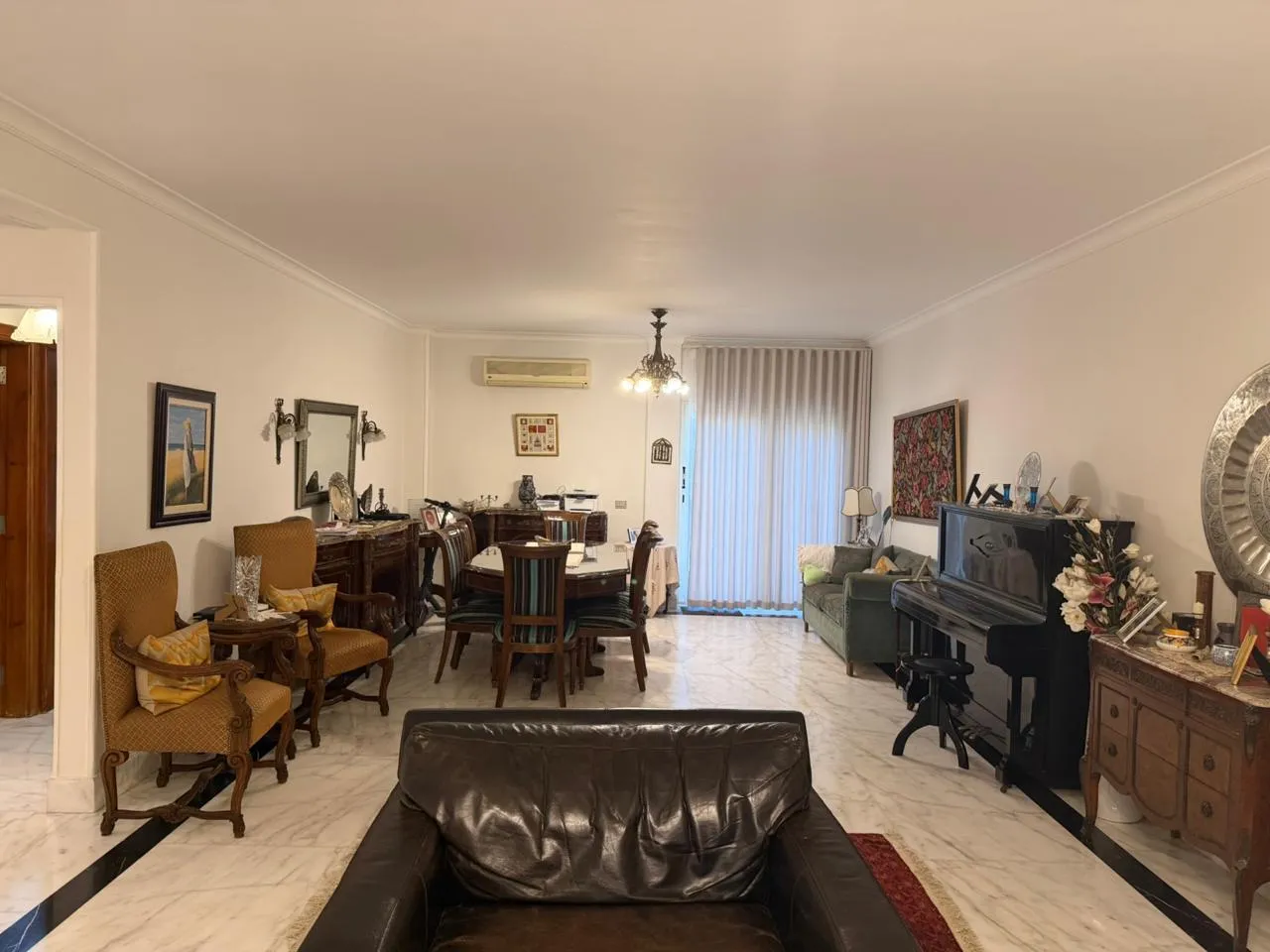 Townhouse for sale in Mena Garden City in 6th of October City of 250 m² with 4 bedrooms