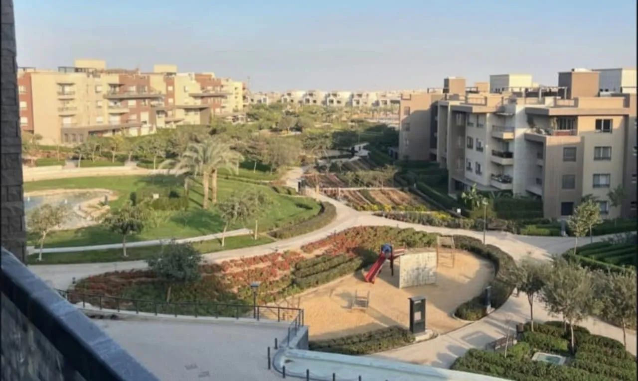 Apartment for sale in New Giza in 6th of October City of 226 m² with 3 bedrooms