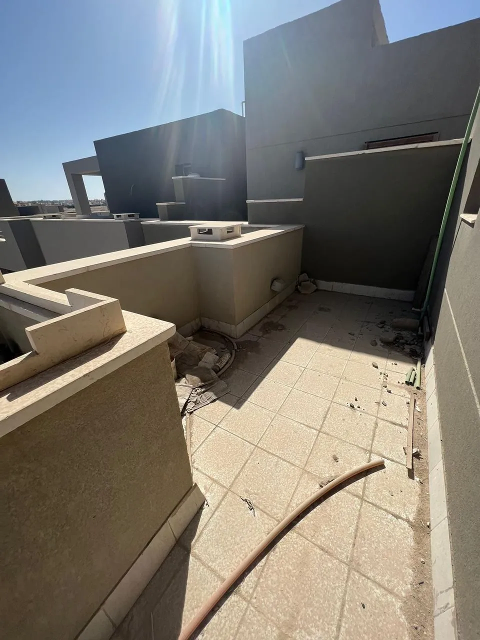 Penthouse for sale in The Village Gate in New Cairo of 210 m² with 3 bedrooms
