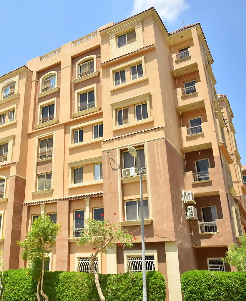 Apartment for sale in Italian Square in 6th of October City of 85 m² with 2 bedrooms