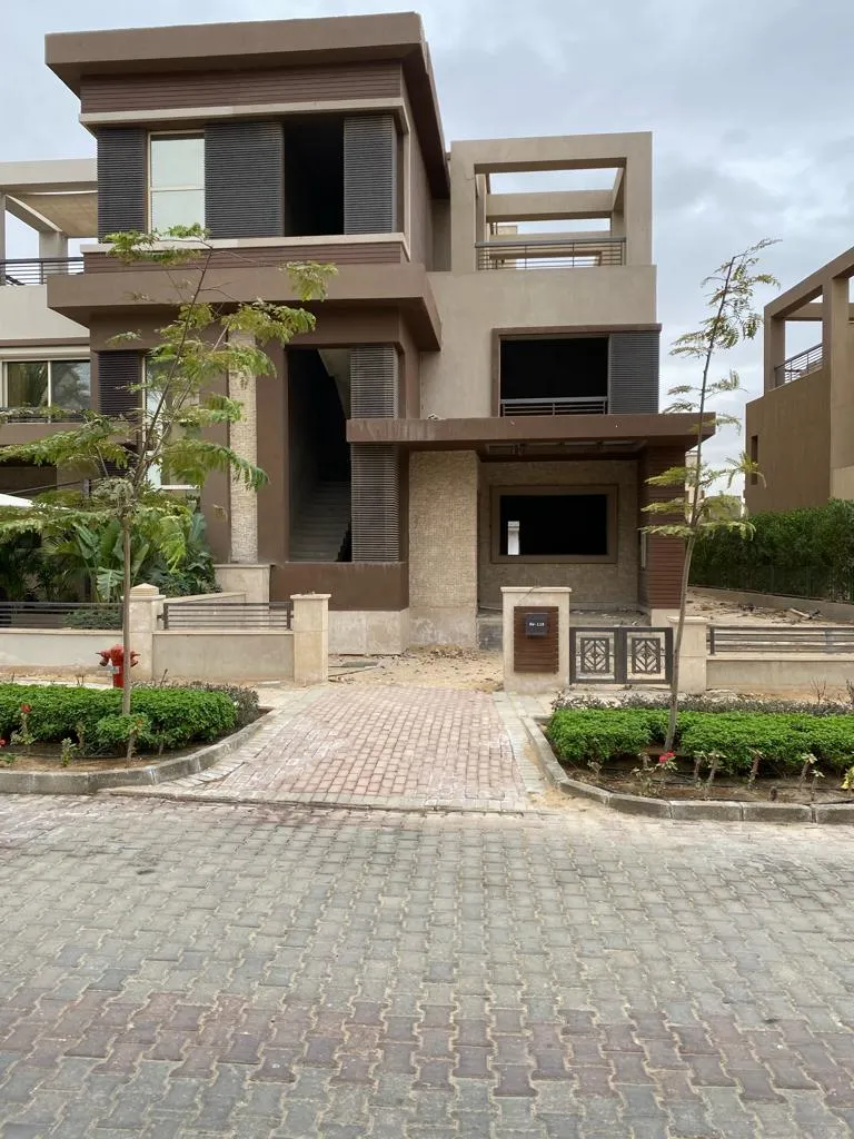  للبيع في نيو جيزة في  بمساحة 0 م² تتكون من 0 غرف