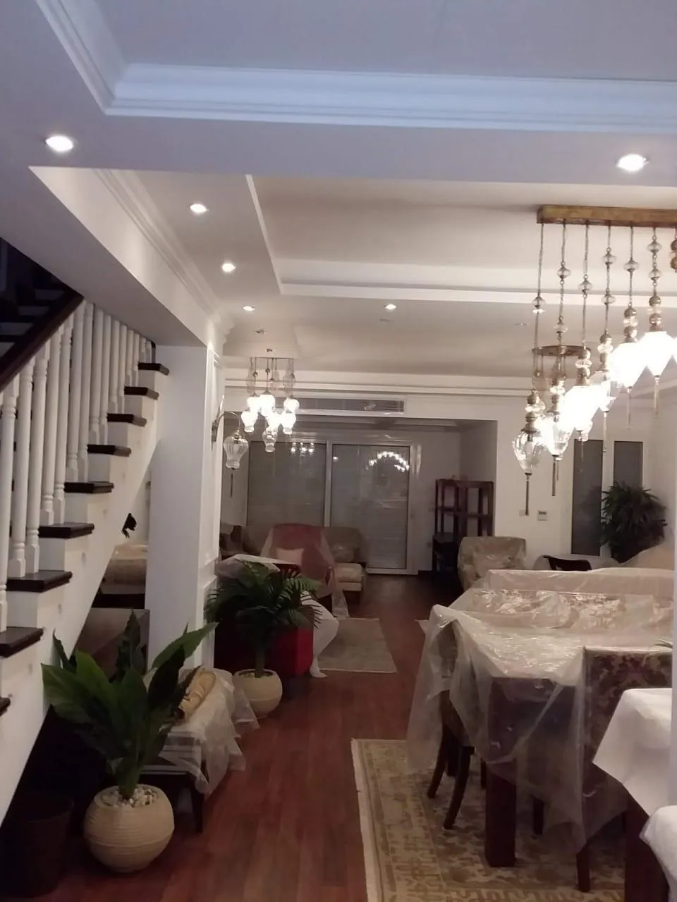 Villa for sale in Mountain view Giza Plateau in 6th of October City of 350 m² with 6 bedrooms