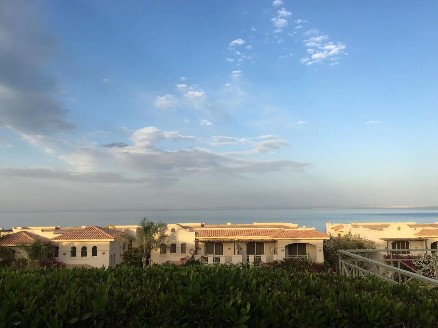 Chalet for sale in La Vista 3 in Ain Sokhna of 90 m² with 2 bedrooms