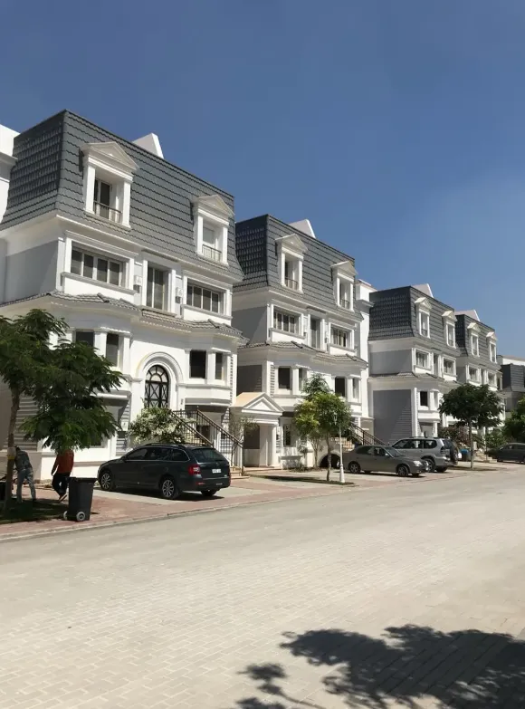 Villa for sale in Mountain view Giza Plateau in 6th of October City of 260 m² with 3 bedrooms