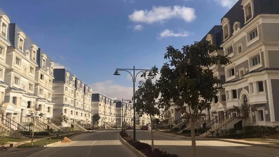 Apartment for sale in Mountain View Hyde Park in New Cairo of 133 m² with 2 bedrooms