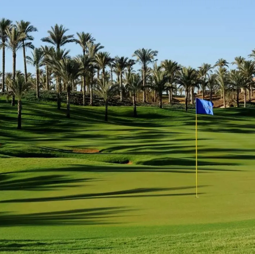 Villa for sale in Katameya Dunes in New Cairo of 1200 m² with 14 bedrooms