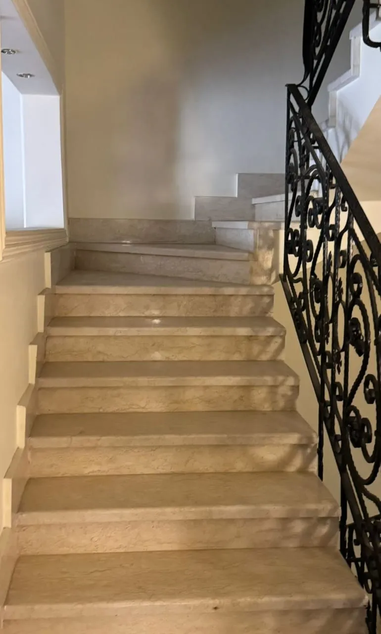 Townhouse for sale in Beverly Hills in 6th of October City of 282 m² with 4 bedrooms