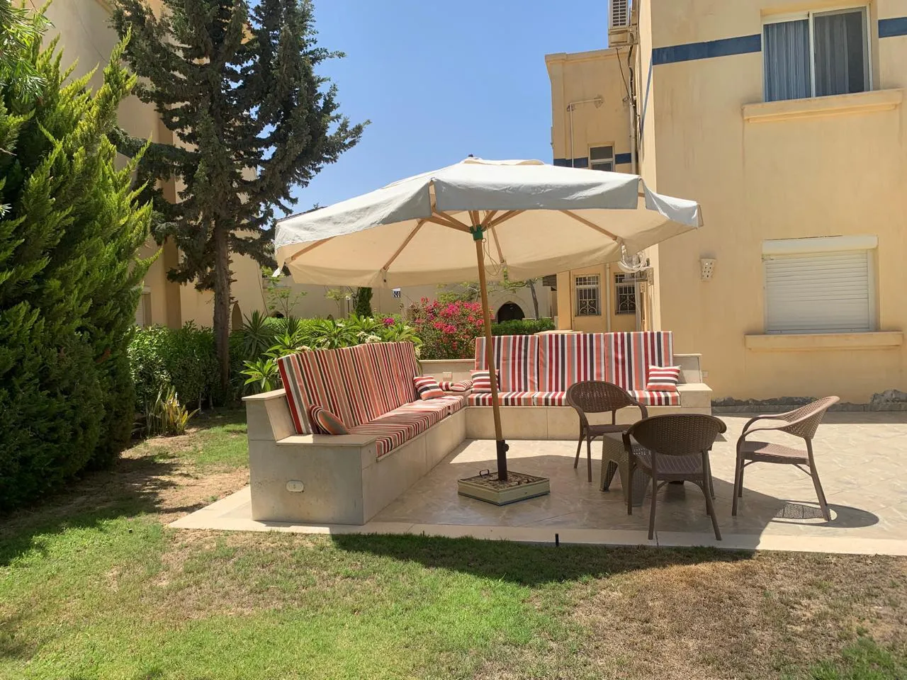 Villa for sale in Stella Sidi Abdelrahman in Sidi Abdel Rahman of 220 m² with 4 bedrooms