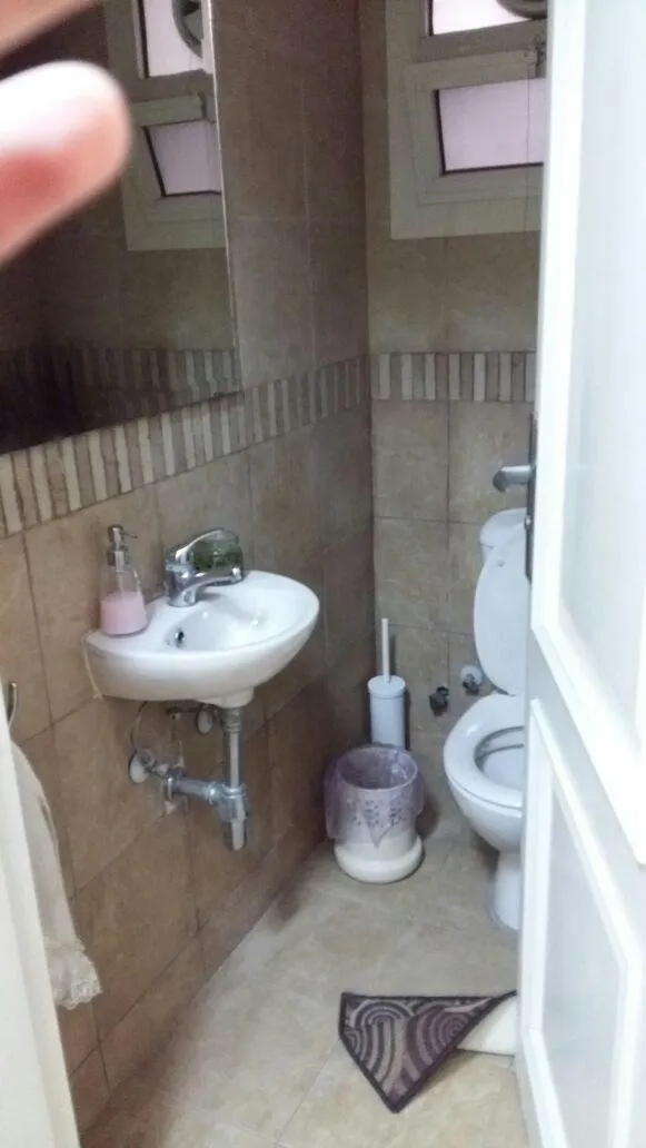 Apartment for sale in Hadayek el Mohandesin in El Sheikh Zayed of 180 m² with 3 bedrooms