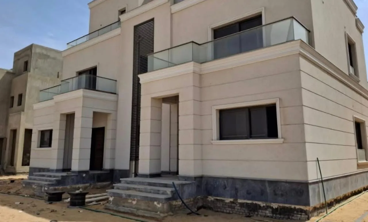 Twinhouse for sale in Naia West in New Zayed of 280 m² with 4 bedrooms