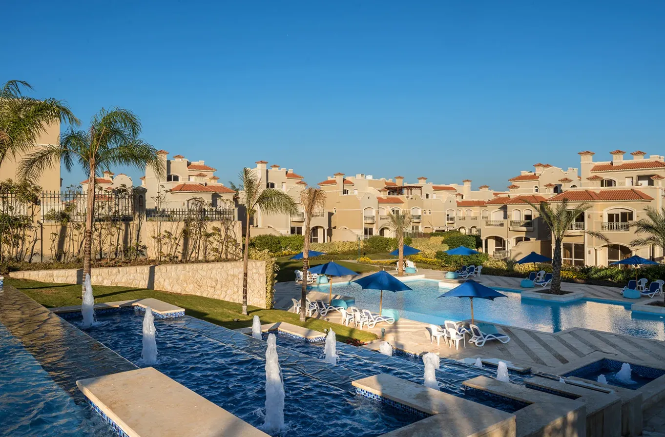 Townhouse for sale in El Patio 6 October in 6th of October City of 210 m² with 3 bedrooms