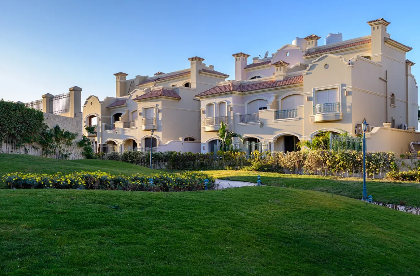 Townhouse for sale in El Patio 6 October in 6th of October City of 210 m² with 3 bedrooms