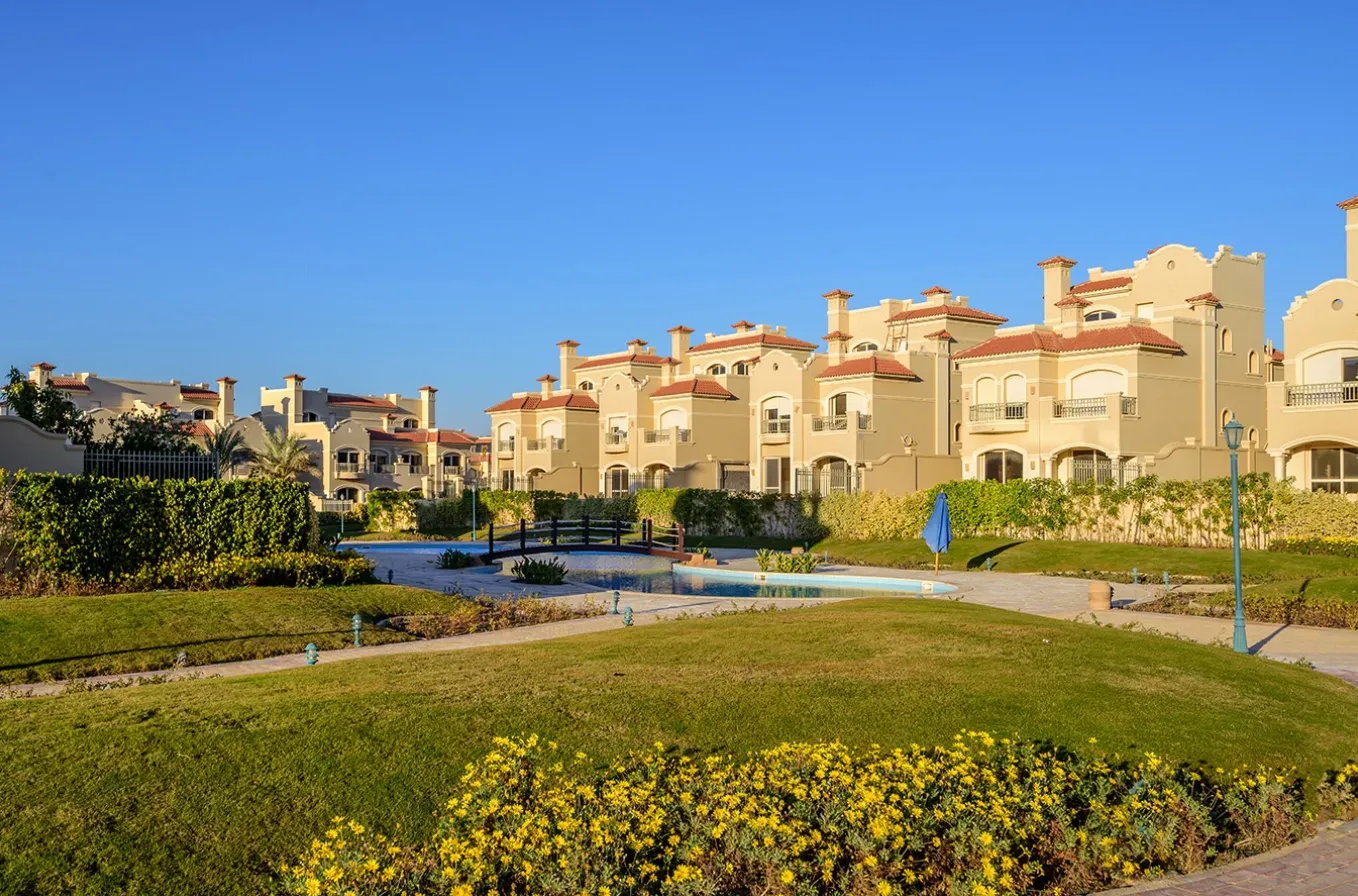 Townhouse for sale in El Patio 6 October in 6th of October City of 210 m² with 3 bedrooms