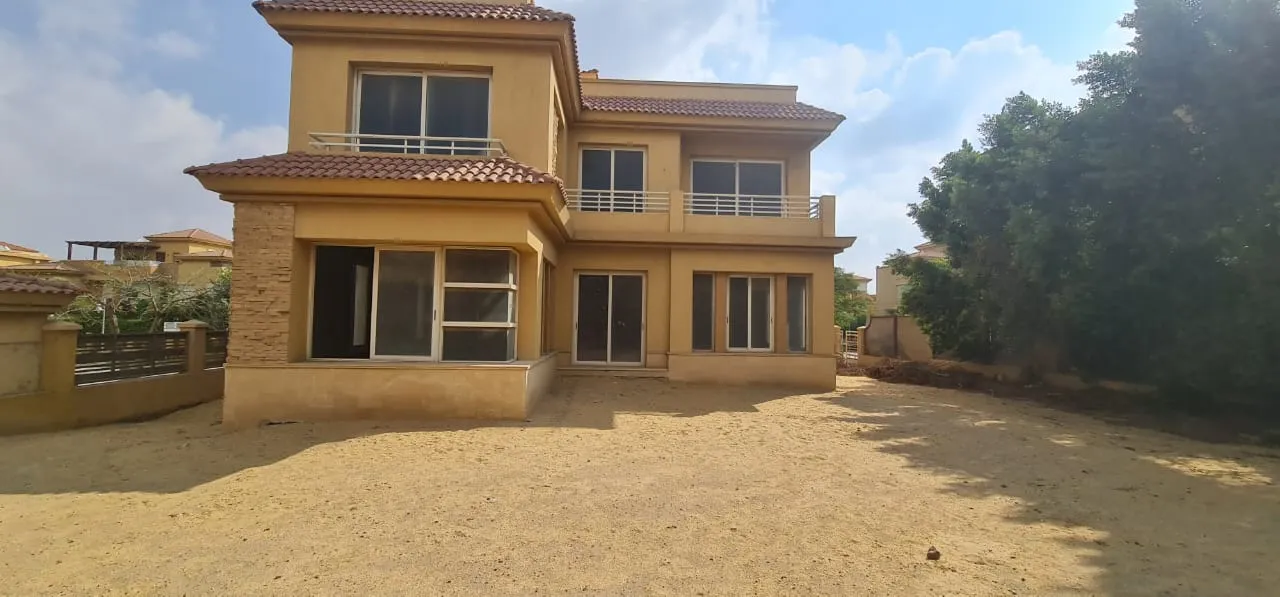 Villa for sale in Jeera in El Sheikh Zayed of 398 m² with 4 bedrooms