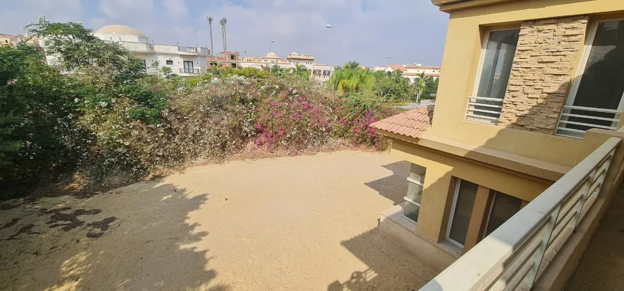 Villa for sale in Jeera in El Sheikh Zayed of 398 m² with 4 bedrooms