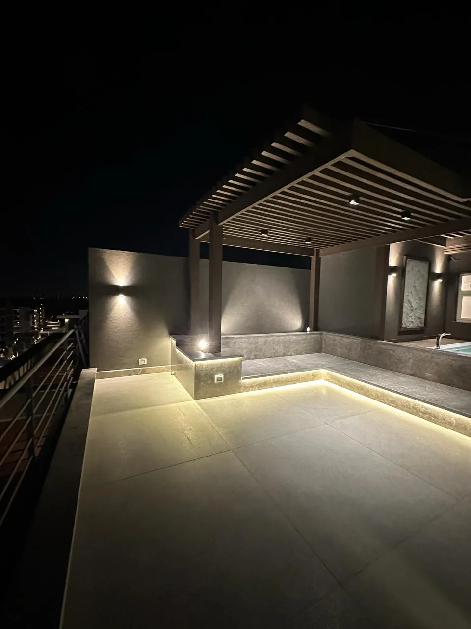 Penthouse for sale in El Patio Oro in New Cairo of 171 m² with 3 bedrooms