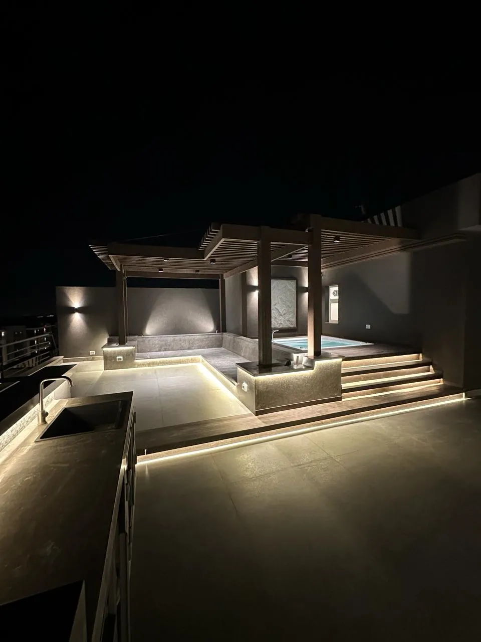 Penthouse for sale in El Patio Oro in New Cairo of 171 m² with 3 bedrooms