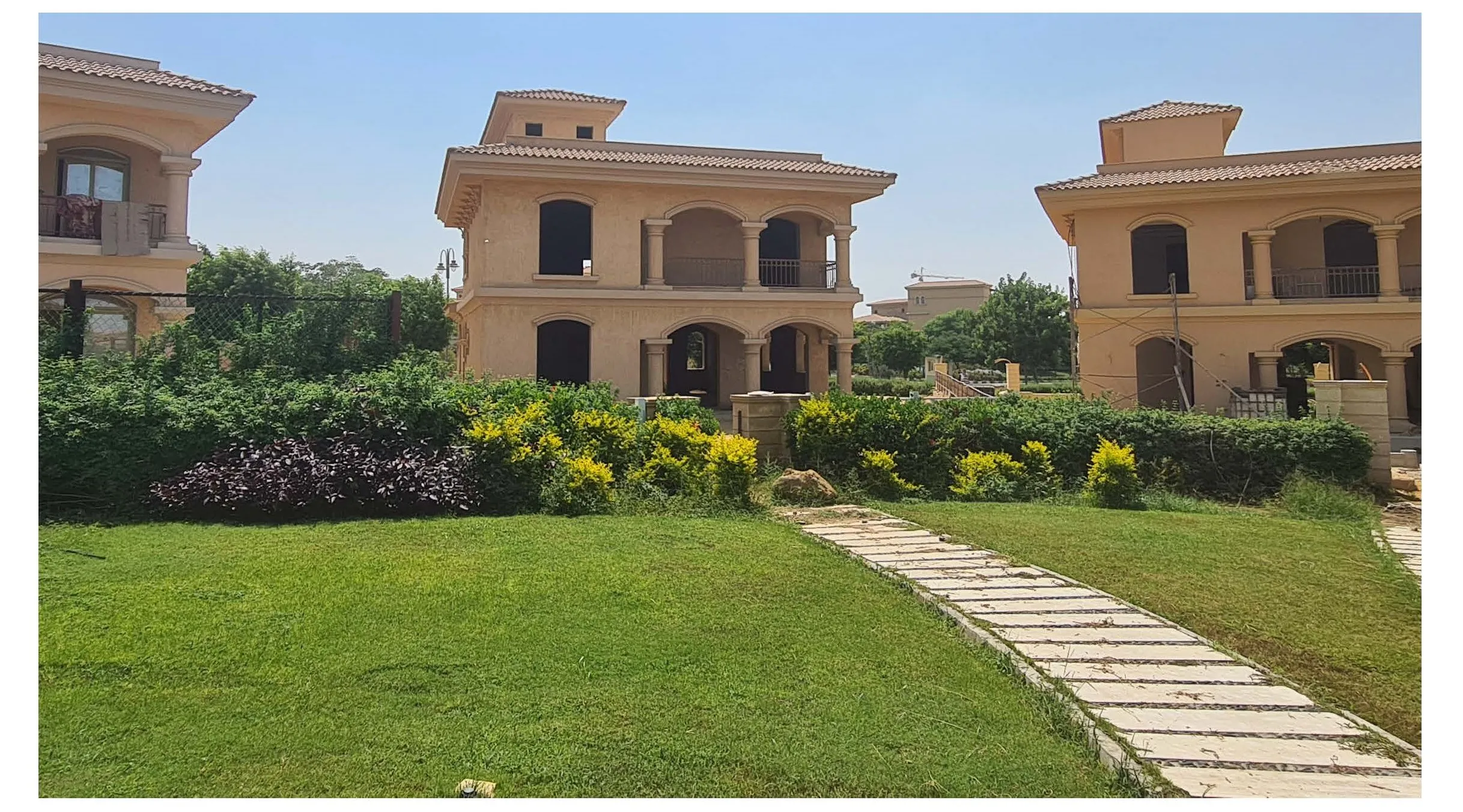 Villa for sale in Madinaty in Madinaty of 555 m² with 5 bedrooms