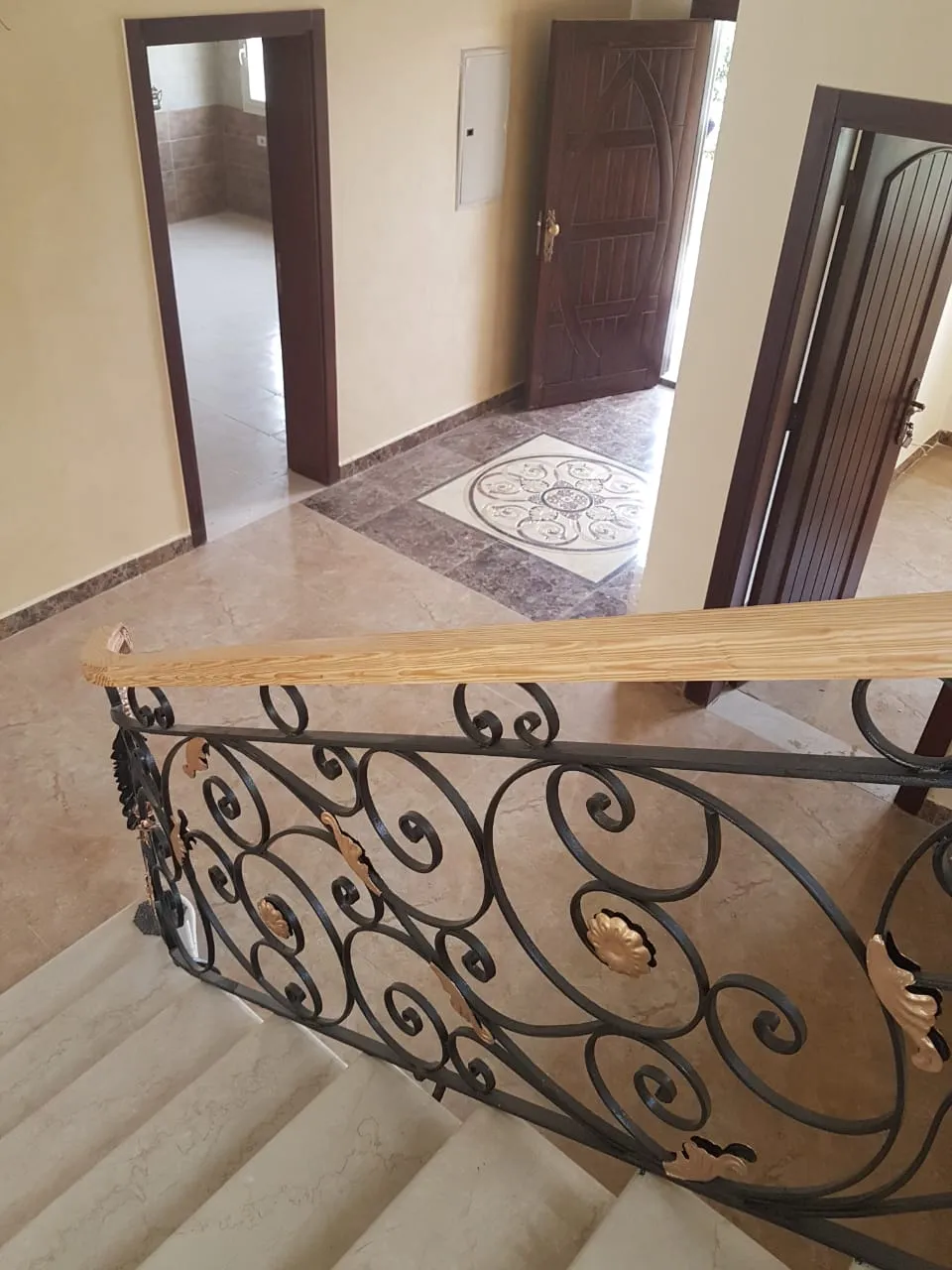  للبيع في ستون بارك في  بمساحة 0 م² تتكون من 0 غرف
