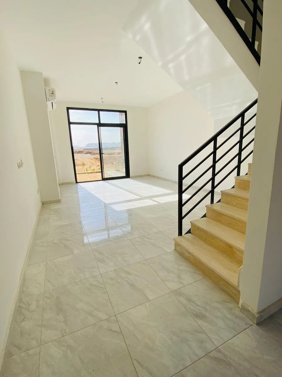 Townhouse for sale in Montenapoleone in Mostakbal City of 218 m² with 4 bedrooms
