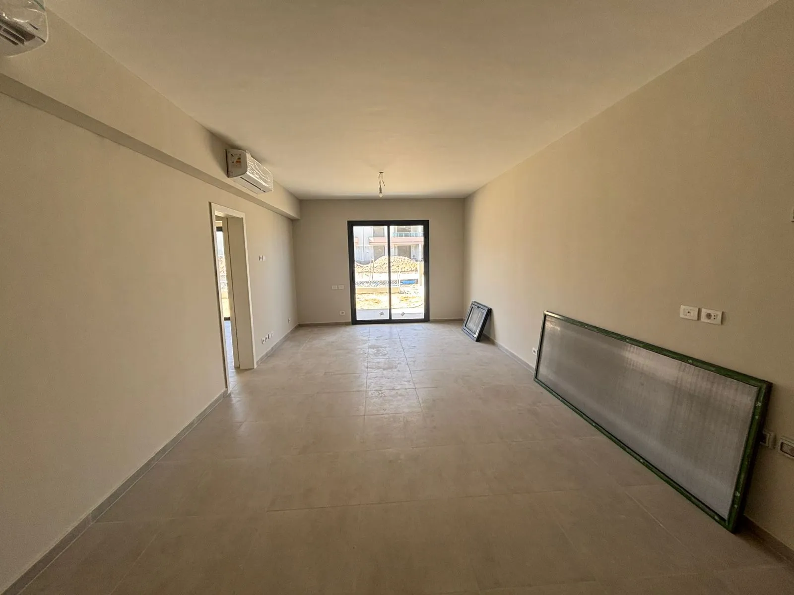  for sale in June in  of 0 m² with 0 bedrooms